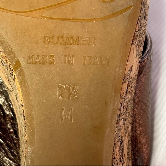 💥SALE💥 Brighton Metallic Bronze Italian‎ Leather Cork Platform Wedges Sz 7.5 EUC - Picture 9 of 13